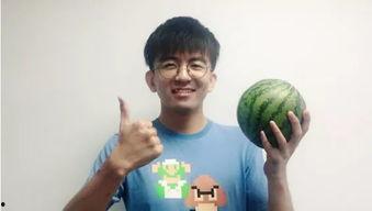 黑脸尬笑吃瓜群众,揭秘网络围观背后的心理奥秘