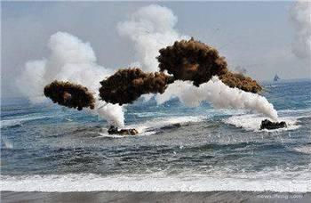 军事演练吃瓜群众